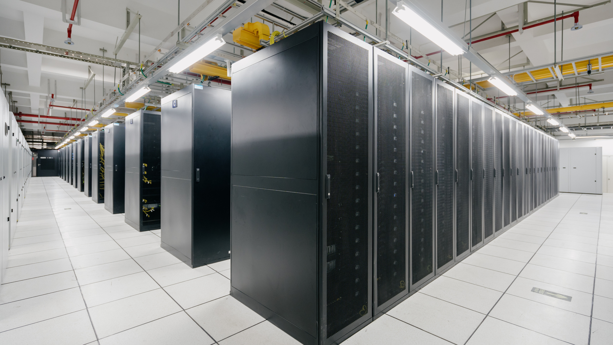 เปรียบเทียบตลาดเซิร์ฟเวอร์ AI ระหว่าง Apple, Nvidia และผู้ให้บริการคลาวด์รายใหญ่