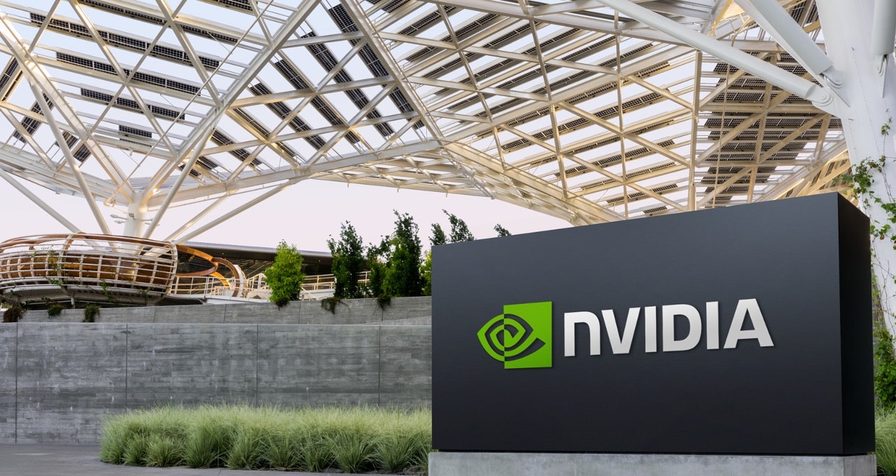 ป้ายโลโก้ Nvidia หน้าอาคารสำนักงานใหญ่