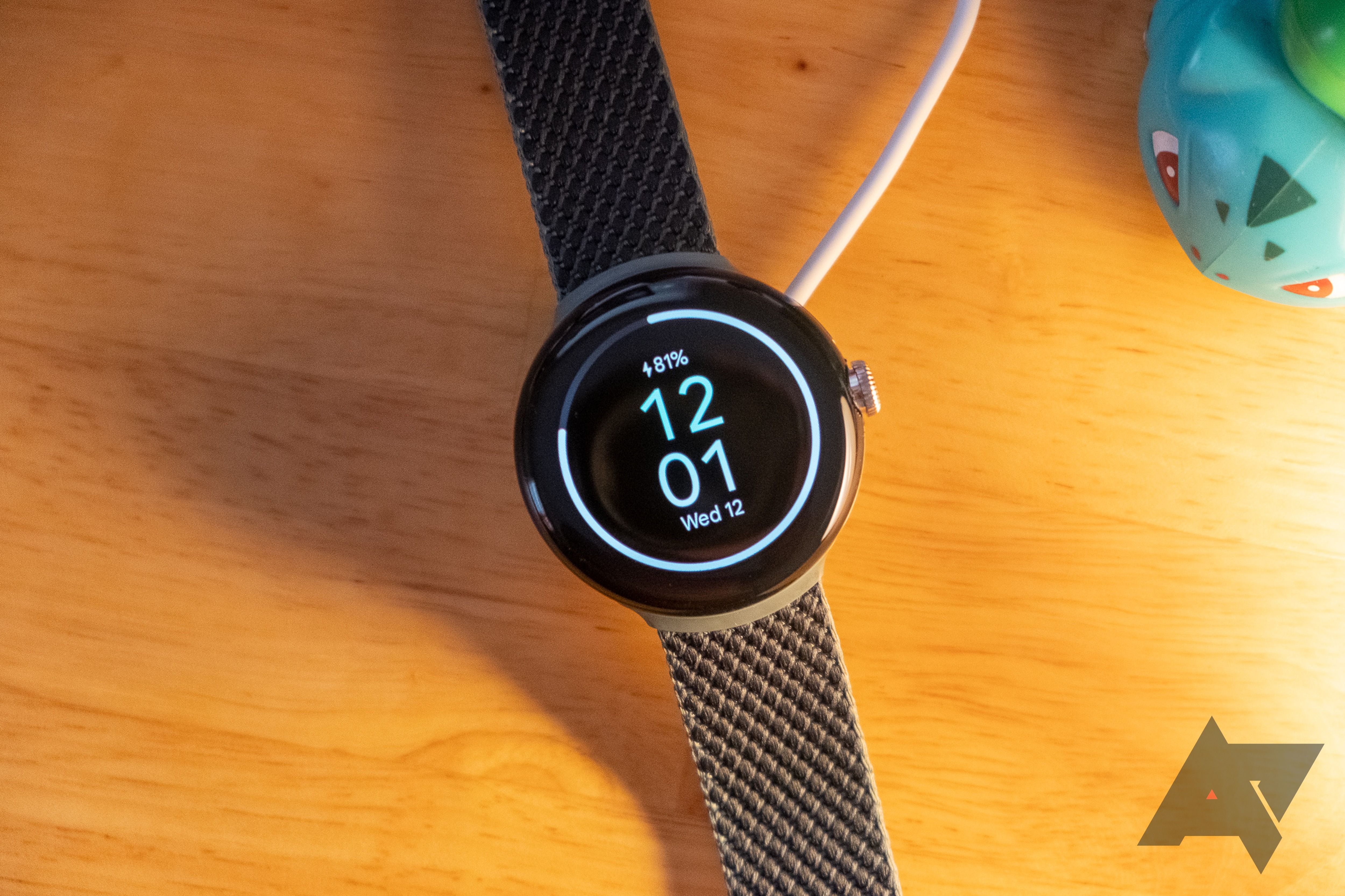 Pixel Watch 4 หน้าจอแสดงข้อมูลสุขภาพและ health metrics