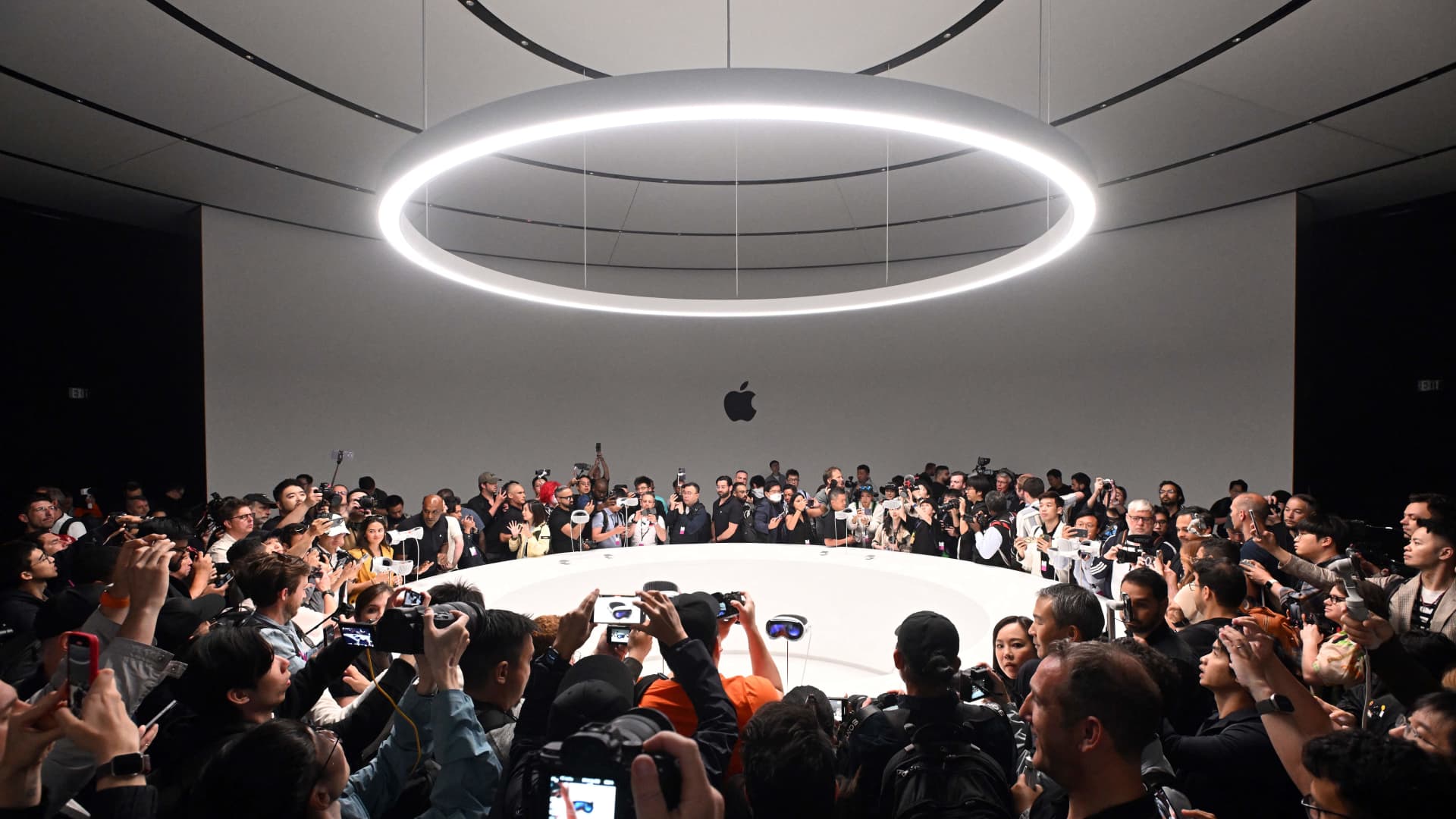 เอกสารคำฟ้องของ Apple ต่อ OpenAI และพนักงานเดิม